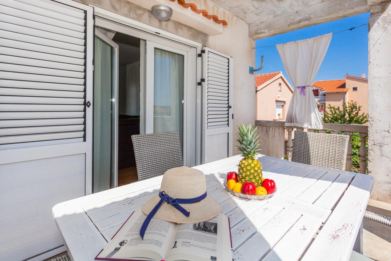 Apartment Klara Biograd Na Moru Dış mekan fotoğraf